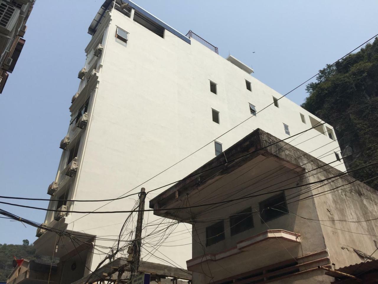 Galaxy Hotel Cat Ba Island Exterior photo
